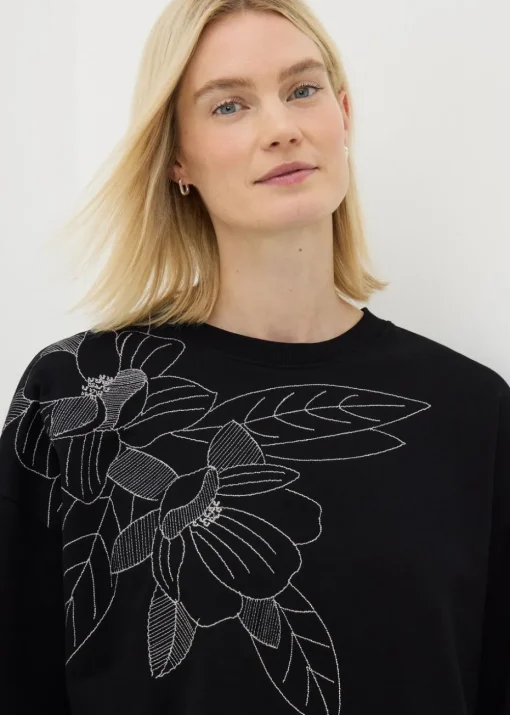 Black Floral Stitch Sweatshirt