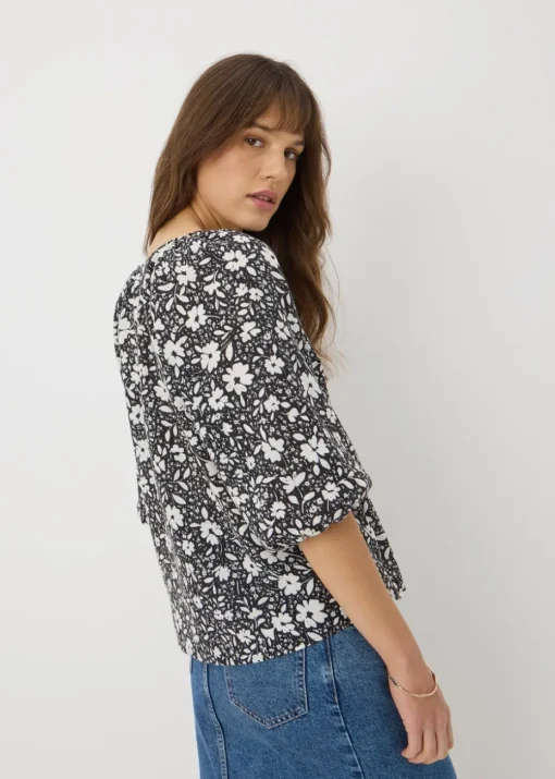 Black Monchrome Floral V-Neck Tea Top