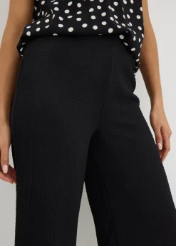 Black Textured Cropped Wide Leg Trousers