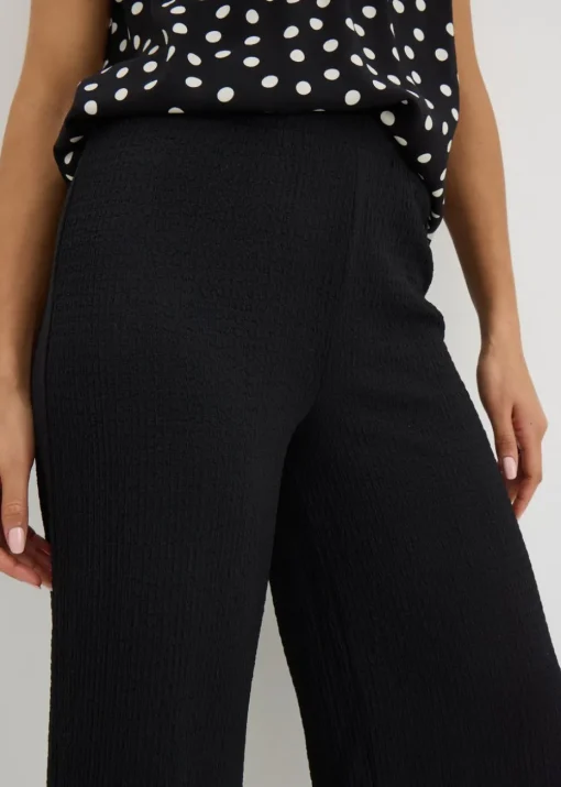 Black Textured Cropped Wide Leg Trousers