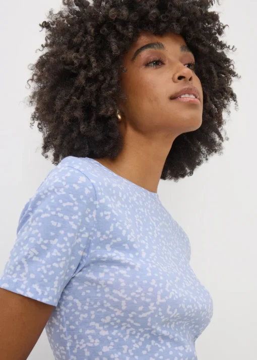 Blue Spot Fitted T-Shirt