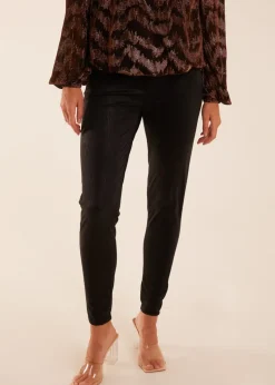 Blue Vanilla Black Mid Rise Cropped Straight Leg Jeans