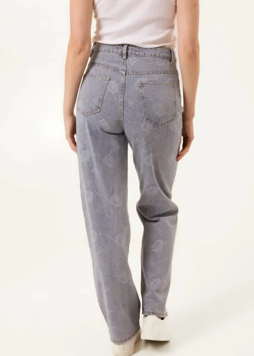 Blue Vanilla Denim Flower Embroidered Jeans