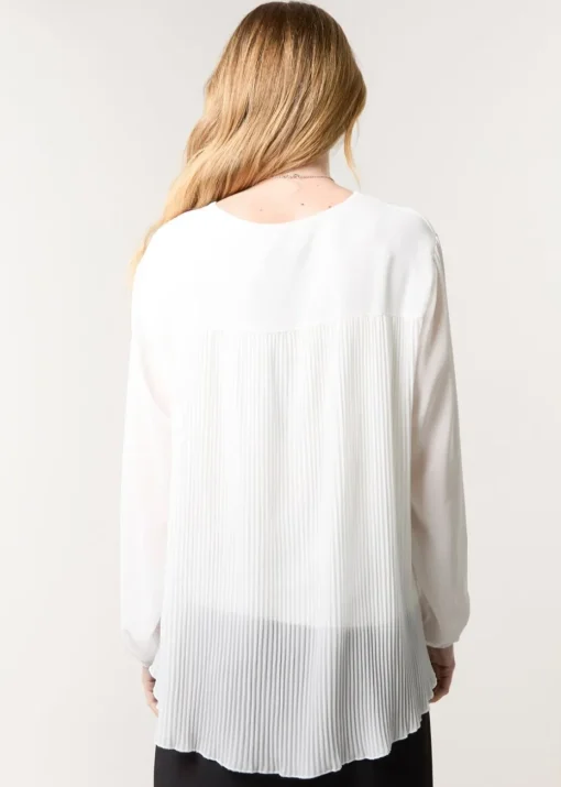 Blue Vanilla Ivory Chiffon V Neck With Necklace