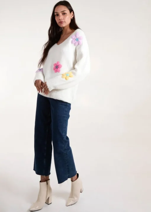 Blue Vanilla Ivory Flower Knit Embroidery V Neck Jumper