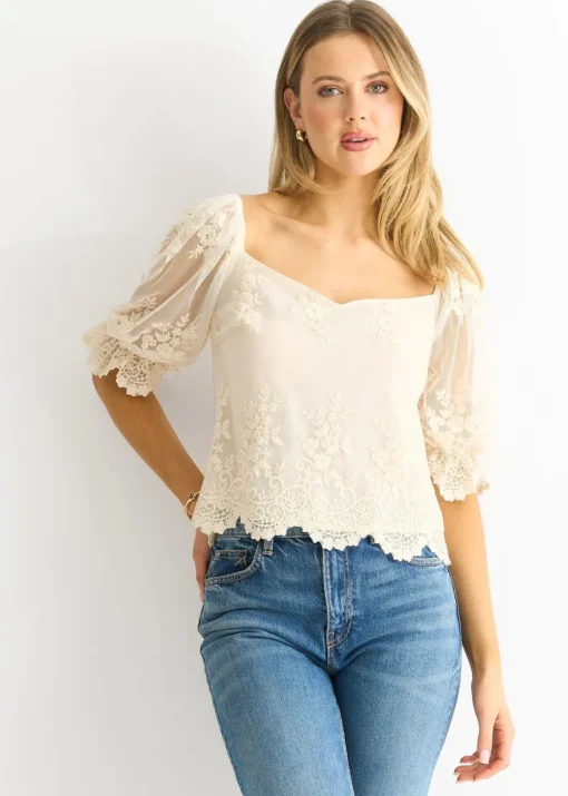 Gini London  White Embroidered Lace Scallop Blouse