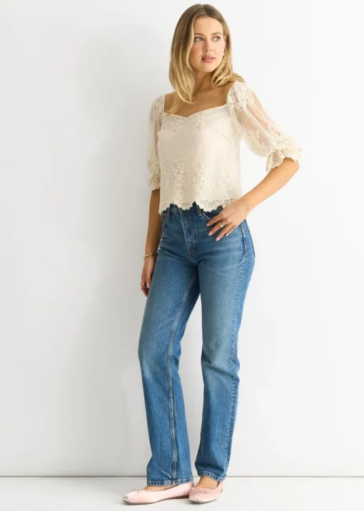 Gini London  White Embroidered Lace Scallop Blouse