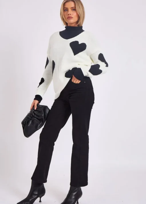 Gini London White V Neck Oversized Heart Knit Jumper
