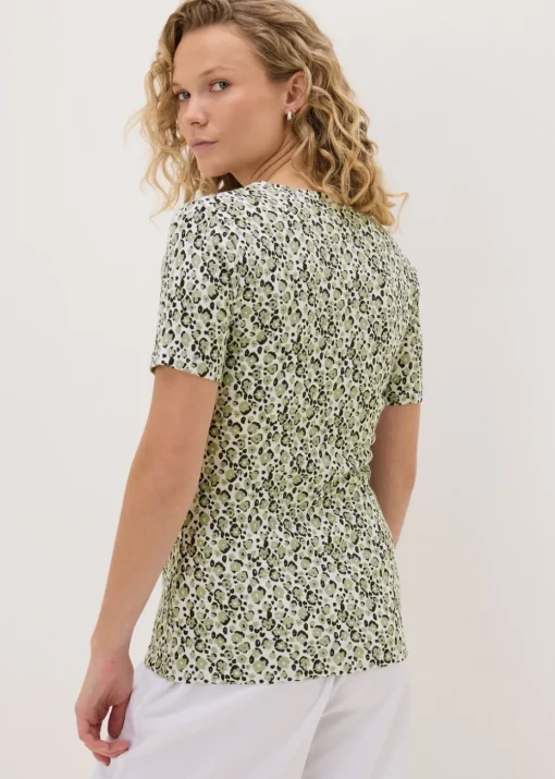 Green Animal Print Fitted T-Shirt