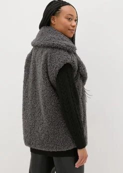 Grey Oversized Borg Gilet