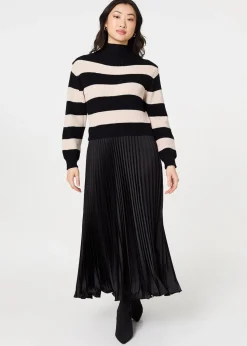 Izabel London Black Striped High Neck Pleat Knit Maxi Dress