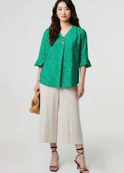 Izabel London Green Ditsy Floral Flare Sleeve Blouse
