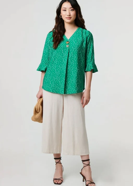Izabel London Green Ditsy Floral Flare Sleeve Blouse
