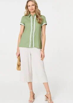 Izabel London Sage Zig Zag Trim Short Sleeve Shirt