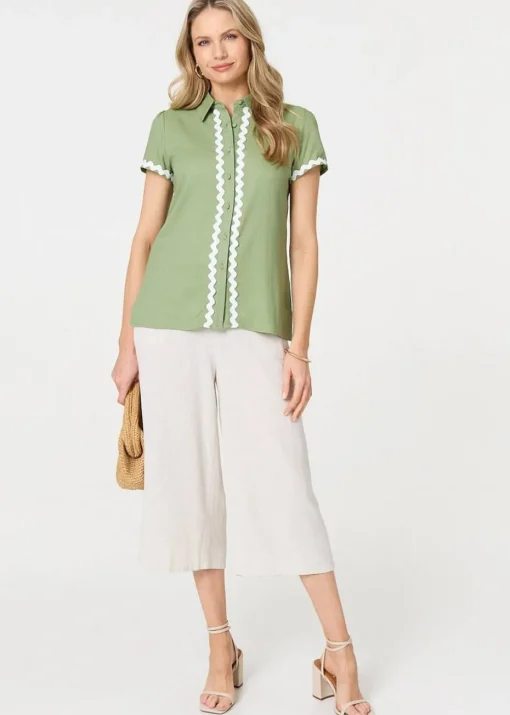 Izabel London Sage Zig Zag Trim Short Sleeve Shirt