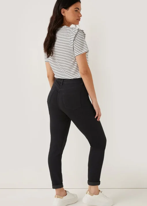 Jolie Black Relaxed Skinny Jeans