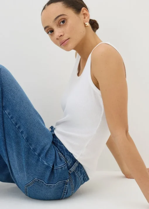 Midwash Barrel Leg Jeans