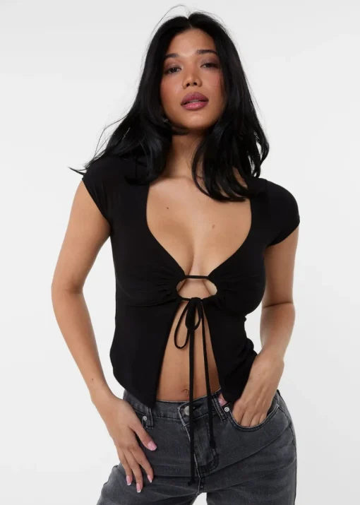 Pink Vanilla Black Cap Sleeve Keyhole Crop Top