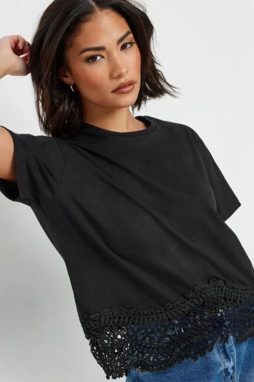 Pixiegirl Petite Black Crochet Hemline T-Shirt