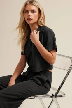 Pixiegirl Petite Black Linen Cropped Short Sleeve Shirt