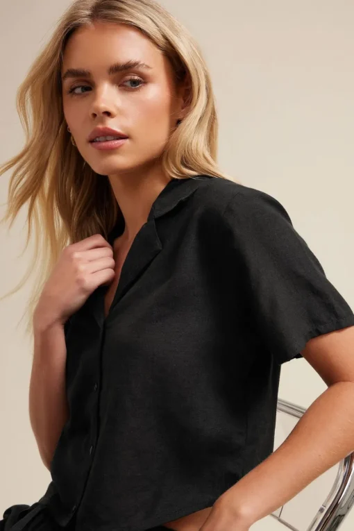 Pixiegirl Petite Black Linen Cropped Short Sleeve Shirt