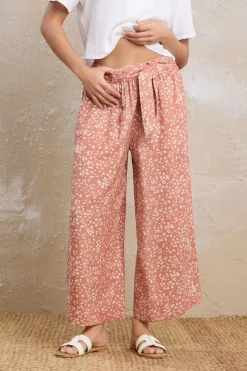 Pixiegirl Petite Coral Pink Ditsy Floral Cropped Trousers