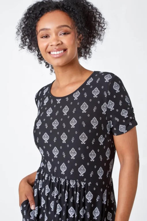 Roman Black Petite Border Print Stretch Midi Dress