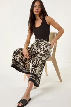 Roman Black Petite Leaf Border Print Tie Waist Culottes