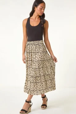 Roman Black Petite Printed Tiered Skirt