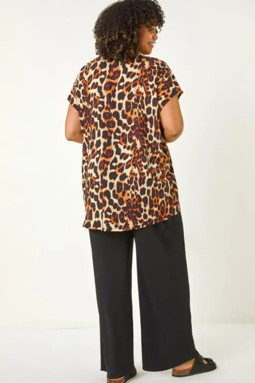 Roman Natural Curve Animal Print Woven Top