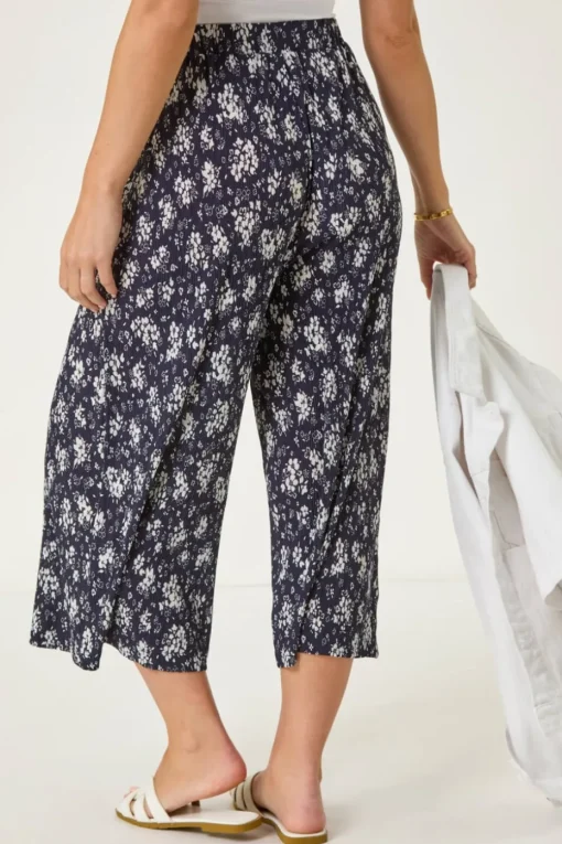 Roman Navy Petite Floral Crinkle Cropped Trouser