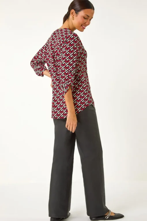 Roman Red Geometric Print Shirt