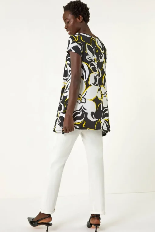 Roman Yellow Textured Floral Hanky Hem Top