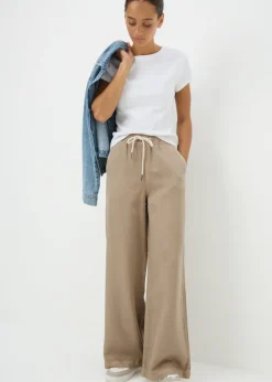 Stone Wide Leg Comfort Fit Jeans
