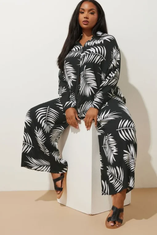 Yours Curve Black & White Palm Print Crinkle Wide Leg Trousers