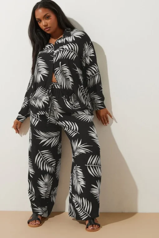 Yours Curve Black & White Palm Print Crinkle Wide Leg Trousers